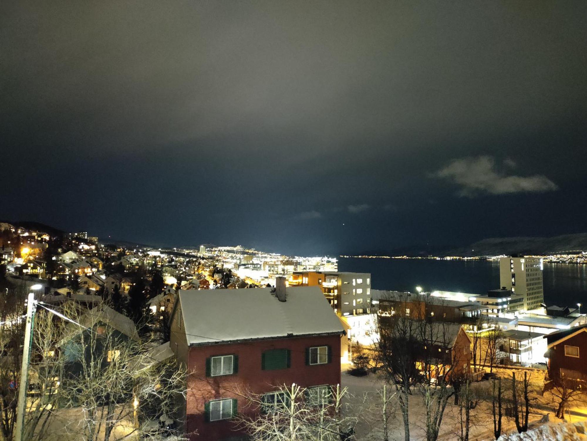 Central Apartament (Adults Only) Tromsø Zewnętrze zdjęcie