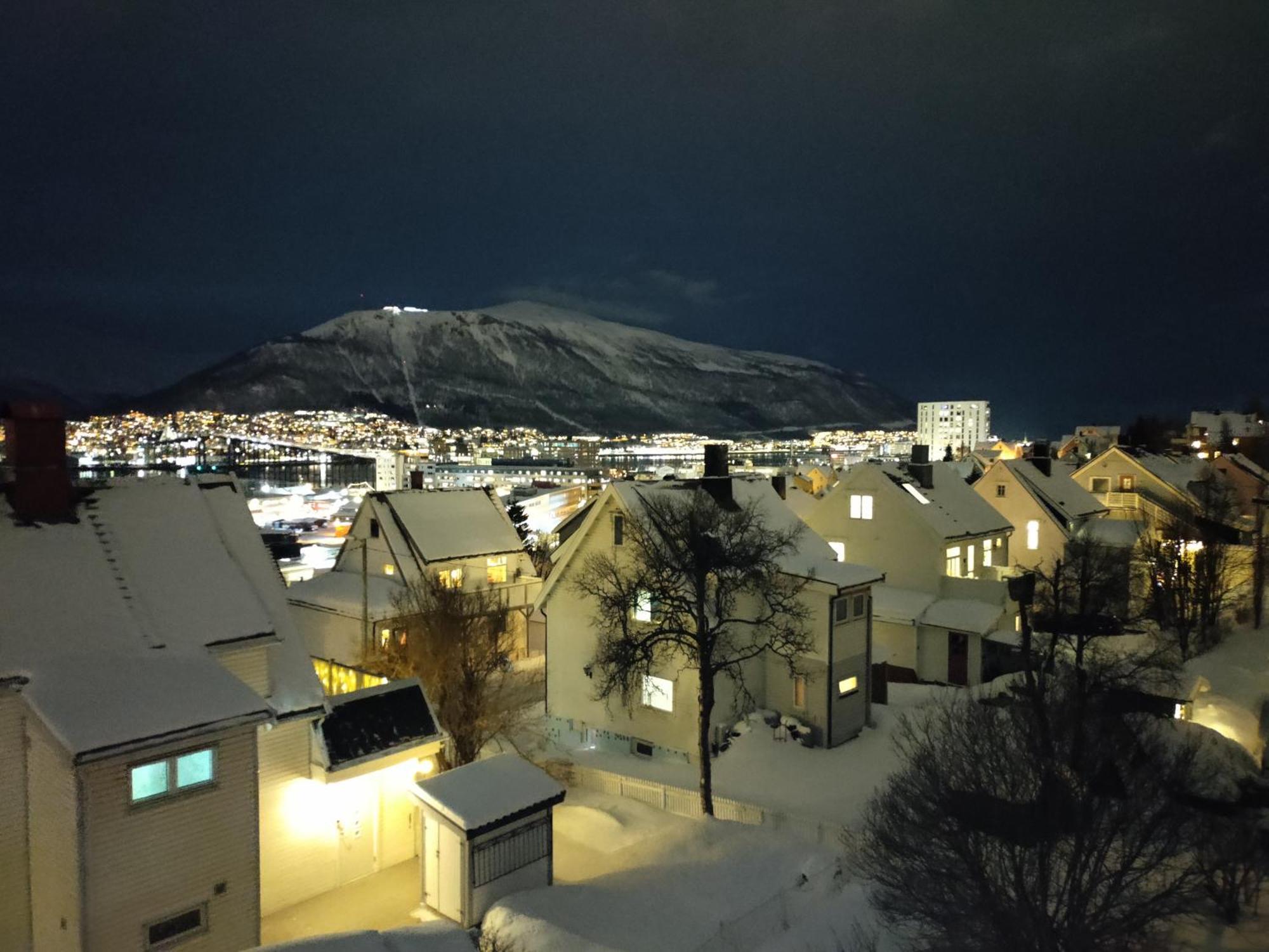 Central Apartament (Adults Only) Tromsø Zewnętrze zdjęcie