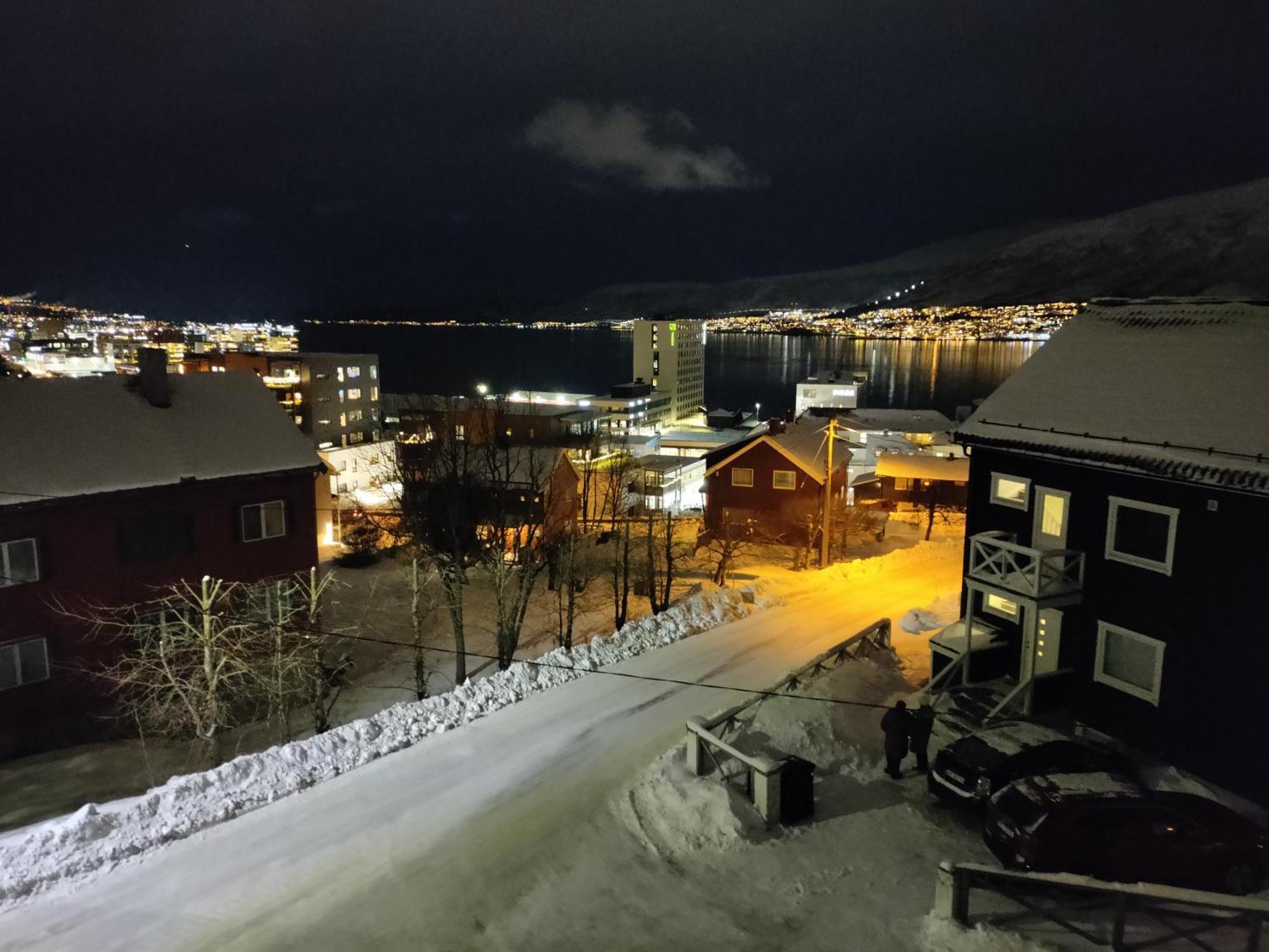 Central Apartament (Adults Only) Tromsø Zewnętrze zdjęcie